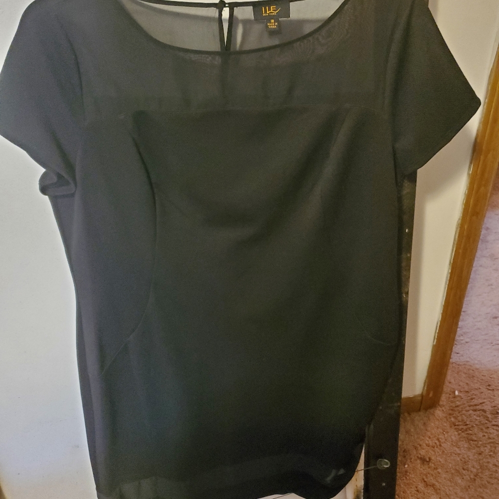 Short sleeve little black dress